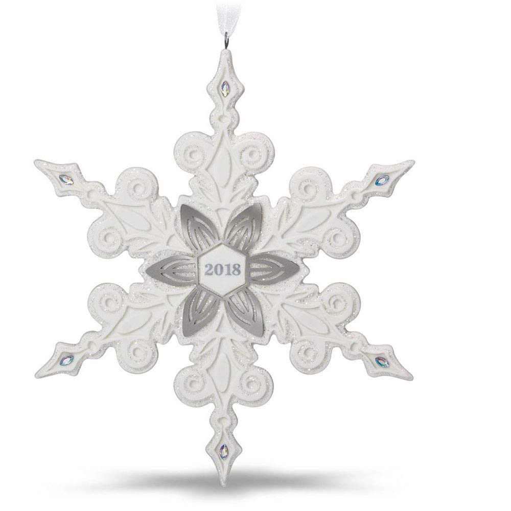 Porcelain Snowflake Christmas Ornament M307