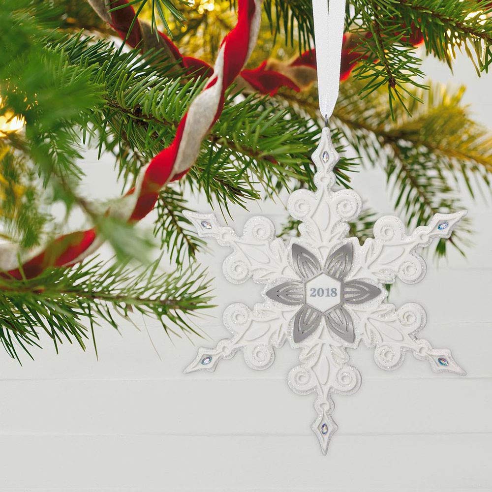Porcelain Snowflake Christmas Ornament M307