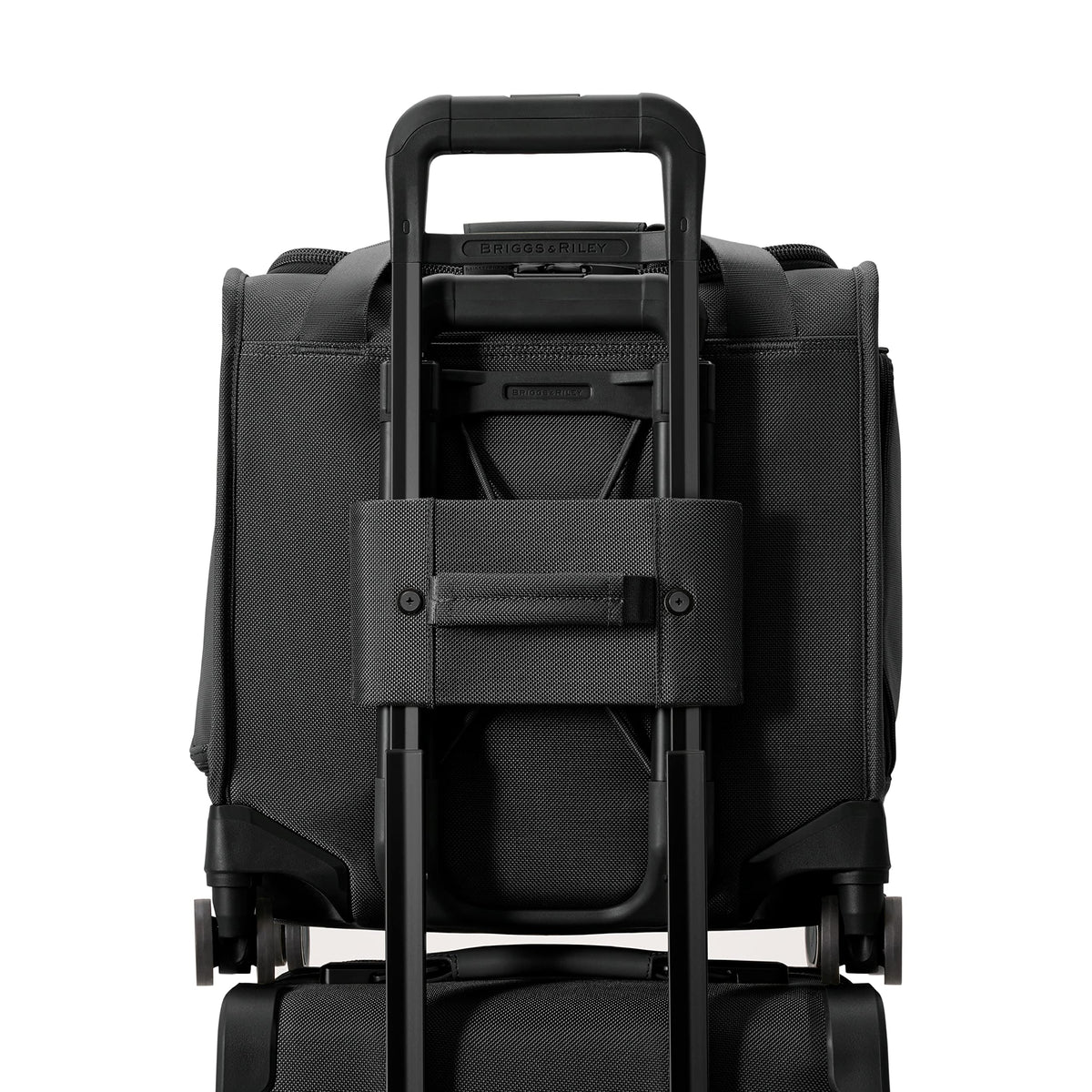 Black Softside Carry On Spinner Luggage I5552